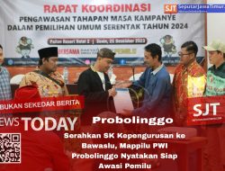 Serahkan SK Kepengurusan ke Bawaslu, Mappilu PWI Probolinggo Nyatakan Siap Awasi Pemilu