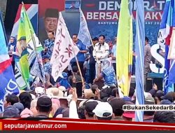 Ribuan massa Sambut  kedatangan SBY Dan AHY
