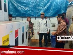 Pastikan Aman Logistik KPU, Wawali Pasuruan Cek Gudang Penyimpanan