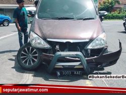 Hindari Pemotor, 2 Kendaraan Roda Empat Adu Banteng Tikungan Minak Jinggo