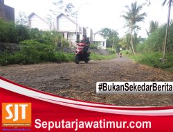 Jalan Desa Rusak Parah, Warga Berharap Agar Segera Diperbaiki.