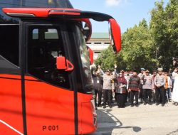 Pj Wali Kota Kediri Zanariah Berangkatkan 304 Jemaah Calon Haji Kota Kediri