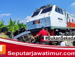 Empat Bu Nyai Meninggal, Minibus Yang Dinaiki Tertabrak KA Pandalungan