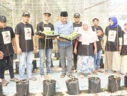 Budi Daya Melon  Green House Di Gandrungi Petani  Milenial . Lahan Pas-Pasan , Untung Melimpah