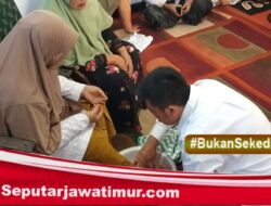 Sebelum Berangkat Ke KPU,Calon Wali Kota Blitar Sungkem Ke Ibunda