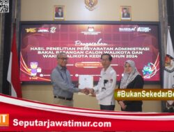KPU Kota Kediri Serahkan Berita Acara Penelitian Persyaratan Administrasi Calon Walikota dan Wakil Walikota Kediri