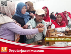 Mendulang Suara Lewat Lintingan Rokok .Safari Politik Cabub Gus Haris Di Kecamatan Besuk.