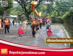 Parade Satwa Sambut Liburan Imlek di Taman Safari Prigen.