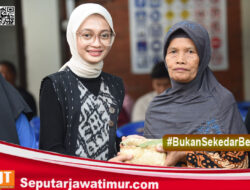 Distribusi Daging Kurban Dengan Besek dan Daun Jati, Mbak Wali Upaya Jaga Kelestarian Lingkungan