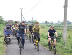 Gowes Syawalan, Kapolres Kediri AKBP.Bramastyo Priaji Tinjau Kesiapan Wisata Candi Surowono