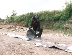 235 Petasan dan 17 Kg Bahan Peledak Ilegal Dimusnahkan Polres Kediri