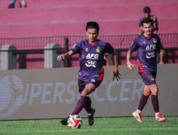 Pemain Muda Persik Kediri, Rendy Sanjaya Meraih Penghargaan POTM, Usai Tampil Impresif Hadapi Persita