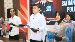 Asyik Nongkrong di Pinggir Jalan, Warga Kehilangan Ponsel Uang Usai dikeroyok 4 Pemuda Bermotor