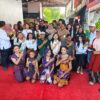 Kolaborasi Menuju Panggung Fashion Dunia , Tenun Ikat Kota Kediri Mempesona Desainer Internasional