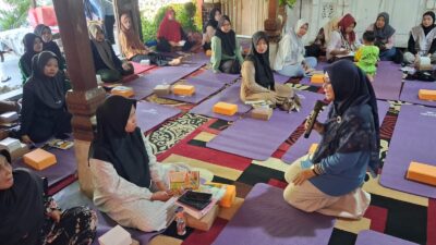 Pengabdian Masyarakat Terprogram Edukasi Terpadu Ibu Hamil