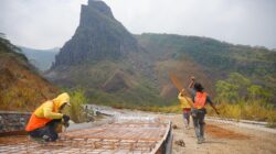 Pemkab Kediri Lanjutkan Pembangunan Akses Jalan Menuju Kawah Kelud