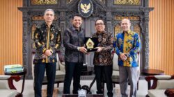 Bupati Probolinggo Temui Menko PMK, Bahas Penguatan Layanan Dasar hingga Perlindungan Sosial