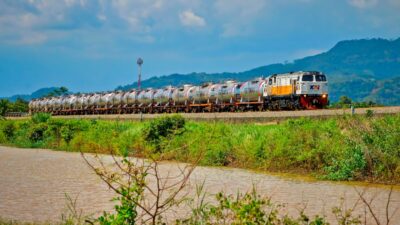 Angkutan Barang KAI Daop 7 Madiun Tembus 23.446 Ton, Tumbuh 1.100 Persen